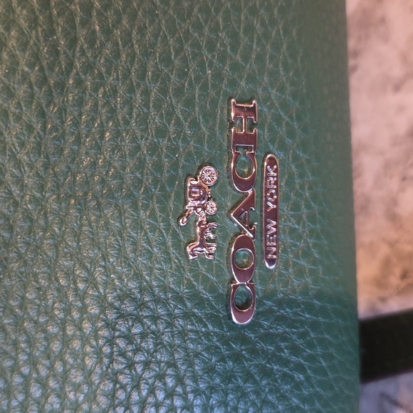 Coach - Picture 3 of 5